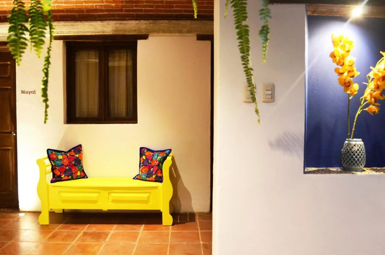 Hotel Luna Maya Antigua
